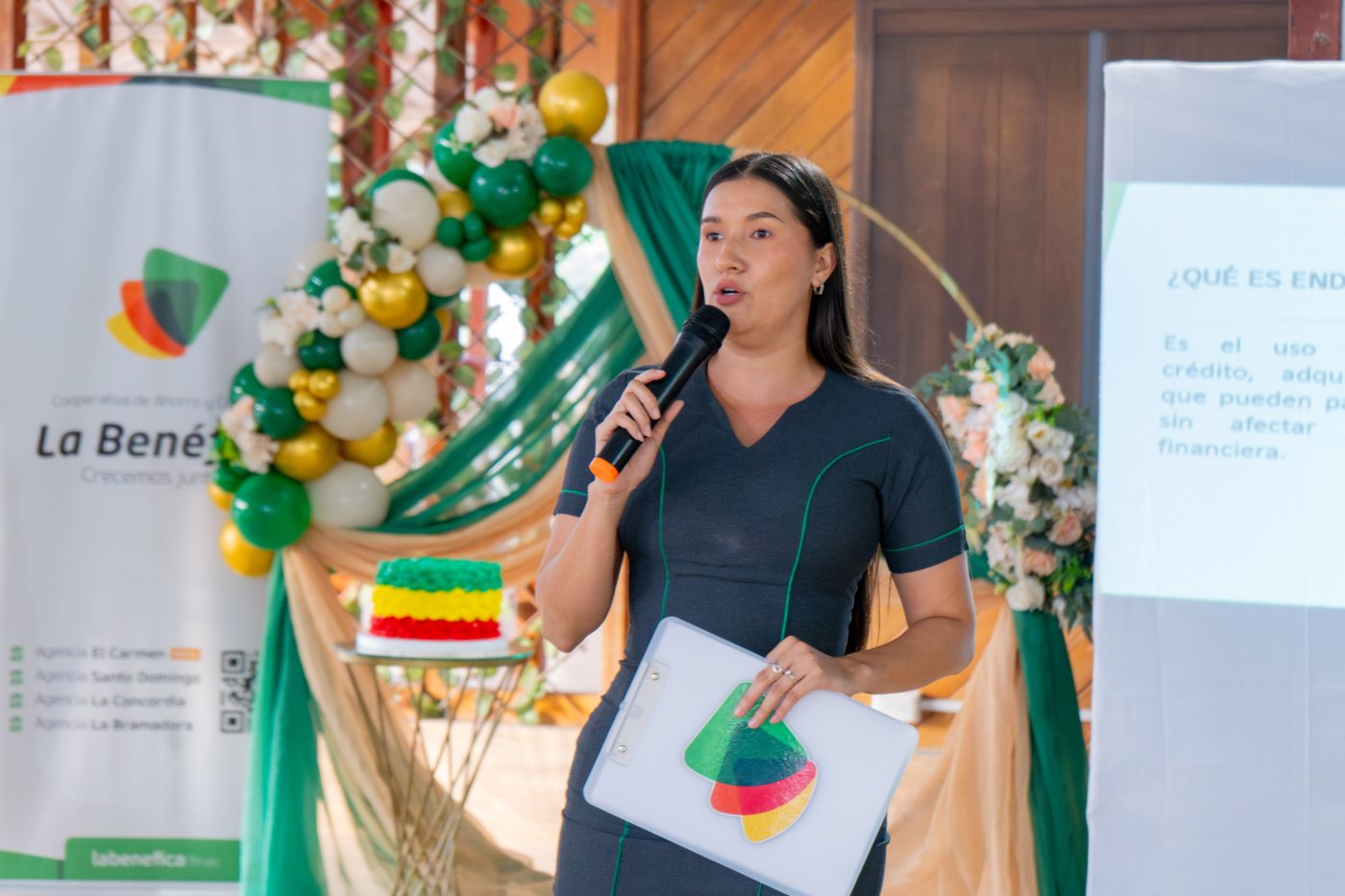 "𝐒𝐨𝐲 𝐋𝐚 𝐁𝐞𝐧𝐞́𝐟𝐢𝐜𝐚, 𝐂𝐨𝐧𝐯𝐞𝐫𝐬𝐚𝐧𝐝𝐨 𝐜𝐨𝐧 𝐥𝐨𝐬 𝐒𝐨𝐜𝐢𝐨𝐬 𝐀𝐠𝐞𝐧𝐜𝐢𝐚 𝐋𝐚 𝐁𝐫𝐚𝐦𝐚𝐝𝐨𝐫𝐚"